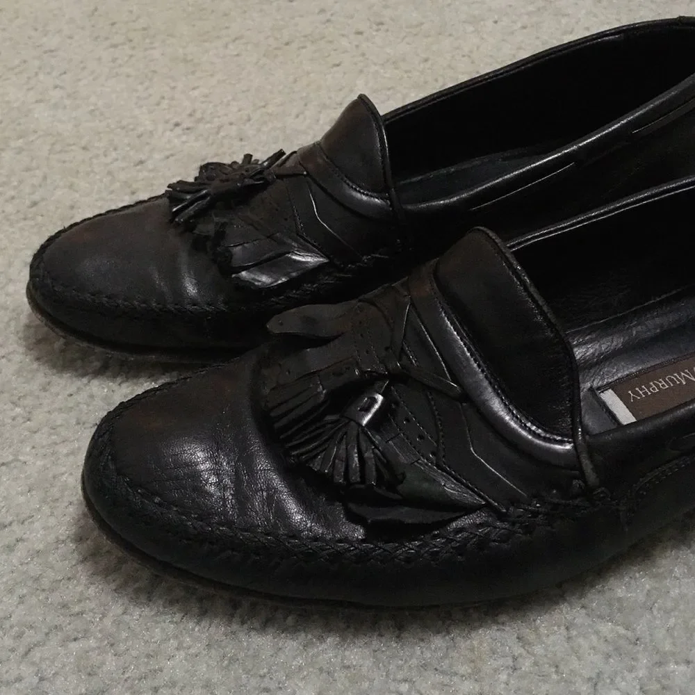 Johnston & Murphy Men’s Black Tassel Loafers - Picture 2 of 8